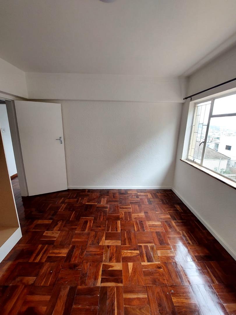 3 Bedroom Property for Sale in Vredehoek Western Cape